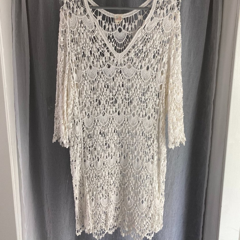 Surf Gypsy M white crochet style swim cover up dress